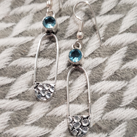 Swiss Blue Quartz Gemstone 925 Silver Earrings - Picture 6 of 10